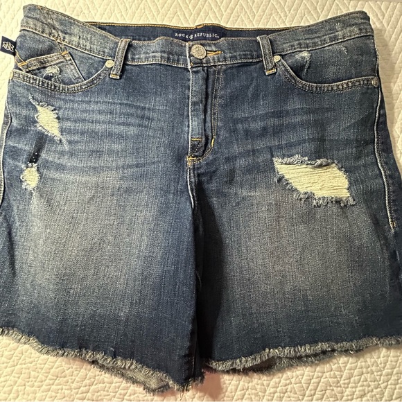 Rock and Republic women’s size 16 bumper shoot  denim‎ jeans shorts - Picture 1 of 10